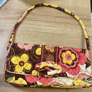 Vera Bradley knot just a clutch